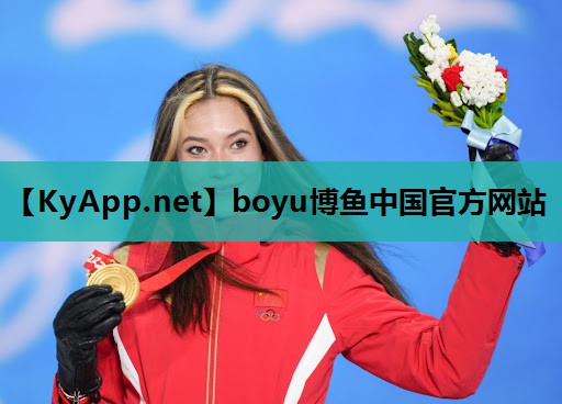 动作简单有效！单双杠俯卧撑训练法助你快速达成目标！